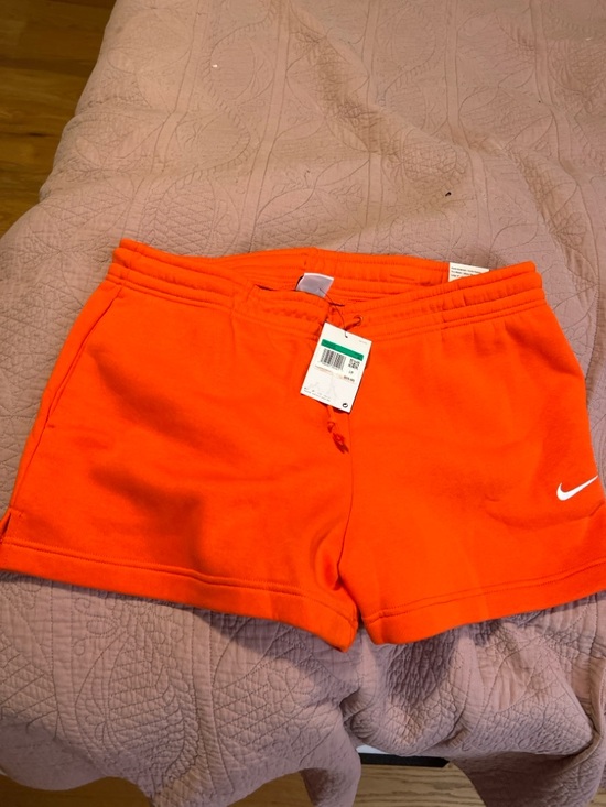 Nike Pants - Nike Club Fleece Shorts Bright Orange 4” Mid Rise XL NWT